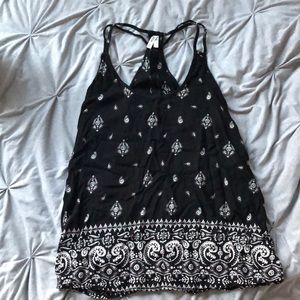 Black and white flowing tank top